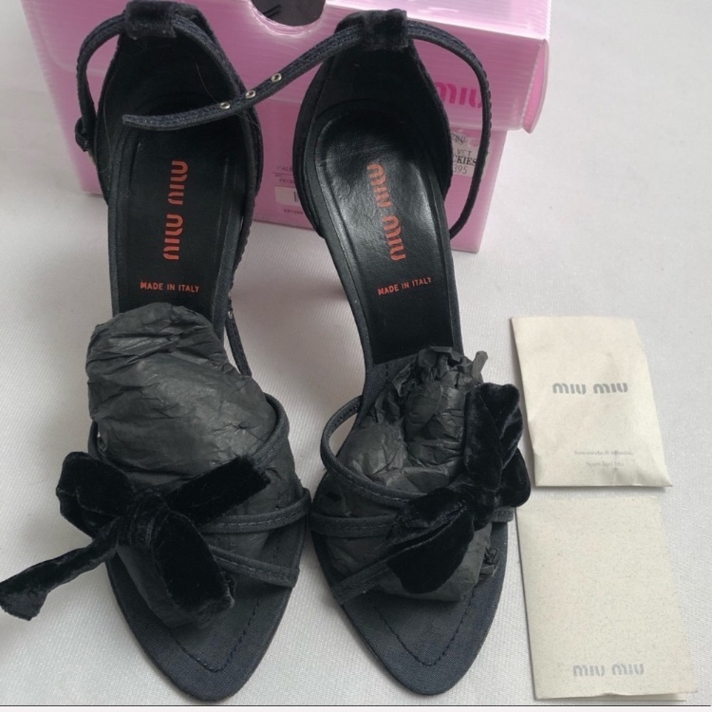 Miu Miu velluto jeans velvet bow heels black blue